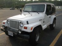 white jeep 002small.JPG