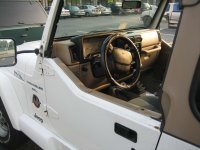 white jeep 004small.JPG