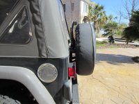 02-stock-wrangler-tire-carrier.jpg