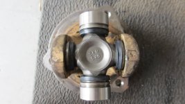 wrangler_axle_u-joint_replace_07.jpg