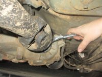 04-jeep-driveshaft-removal.JPG