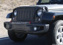 2018-jeep-wrangler-test-mule-spy-shots--image-via-s-baldauf-sb-medien_100525760_h.jpg