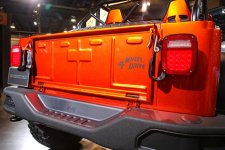 08-jeep-cj66-sema-2016-.jpg