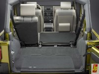 jeep_wrangler_jk_unlimited+seat_down_cargo_space_view.jpg