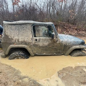 Burning Rock Offroad Park - Stuck in the mud