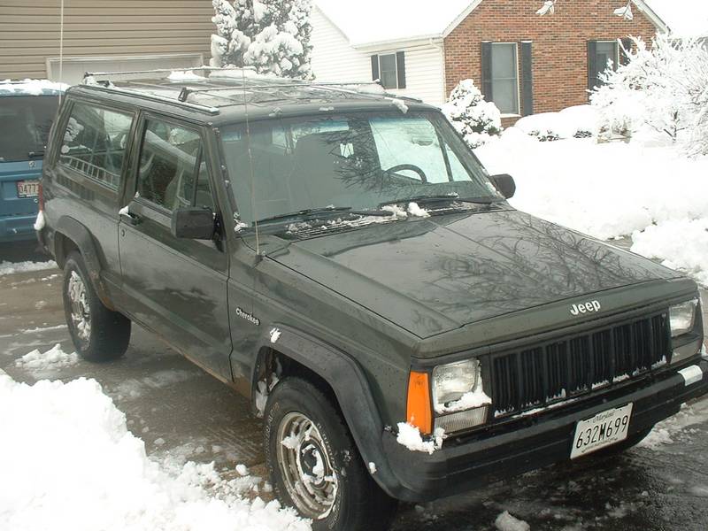 jakbob\'s xj in the snow