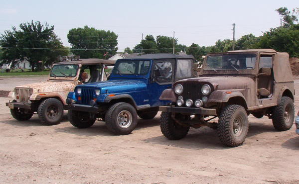 3Jeeps-4.jpg